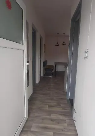 דירה Koller Apartmanhaz Sárvár