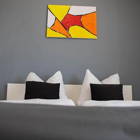 Lägenhet Koller Apartmanhaz *