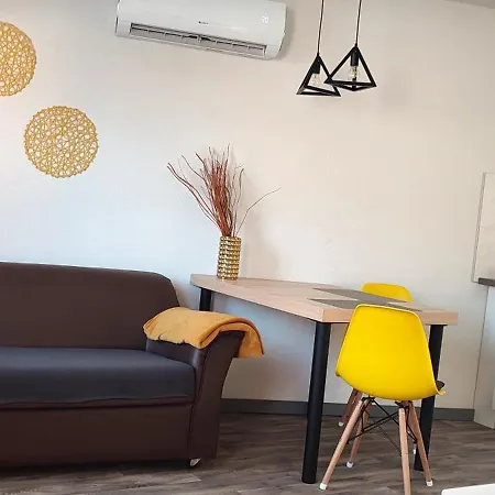 Koller Apartmanhaz Lägenhet