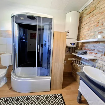 Koller Apartmanhaz Sárvár